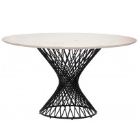 Tavolo con struttura in metallo verniciato, piano in marmo sintetico